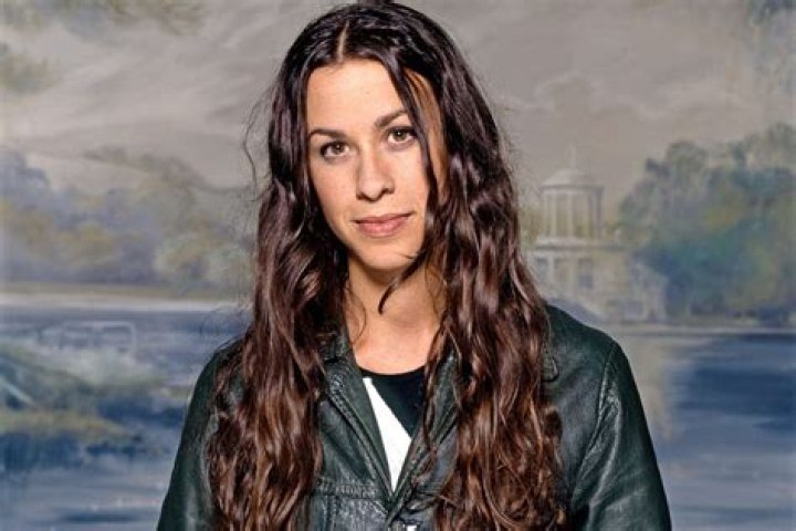 What is Alanis Morissette Age? Bio, Net Worth, Height