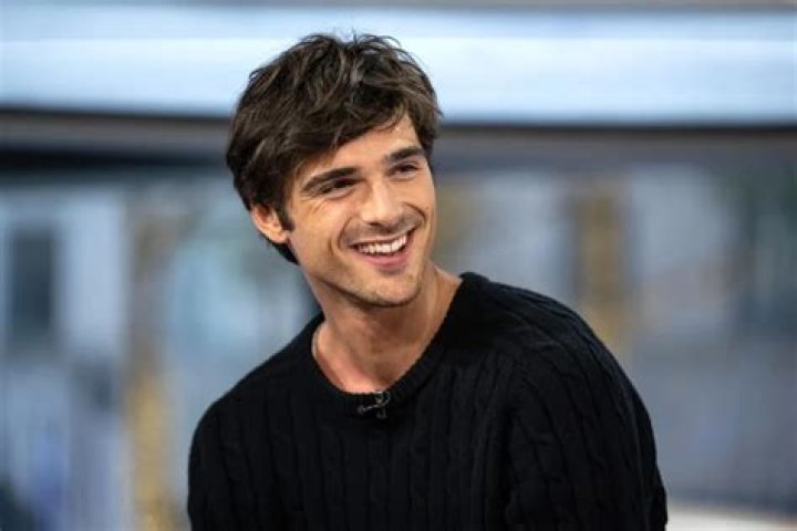 What is Jacob Elordi Net Worth 2024; Bio, Girlfriend