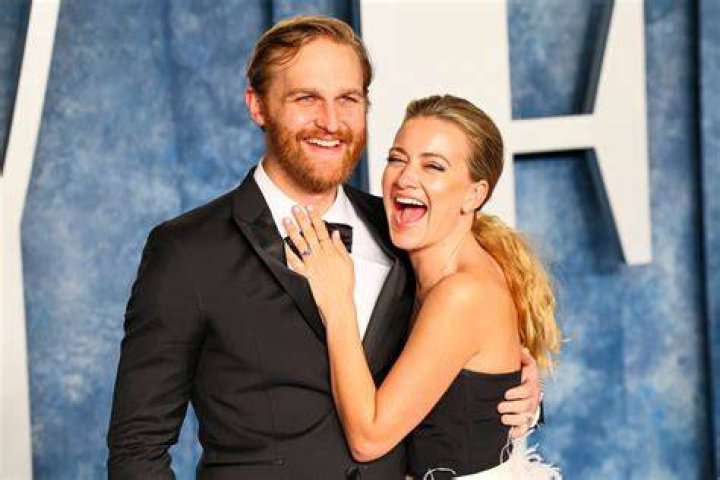 Wyatt Russell, Meredith Hagner First Child